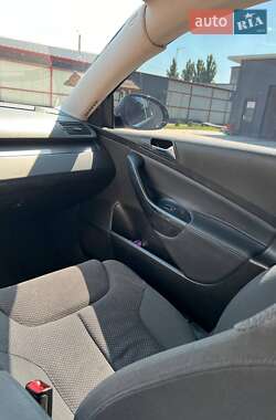 Volkswagen Passat  2006