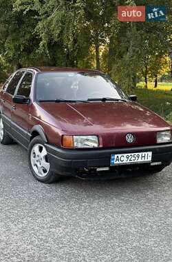 Volkswagen Passat  1993