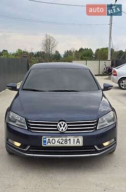 Volkswagen Passat  2011