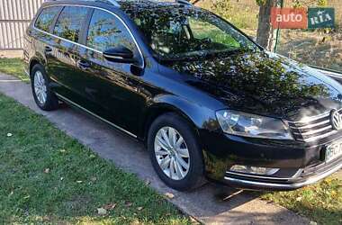Volkswagen Passat  2011