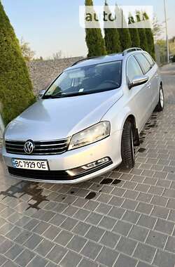 Volkswagen Passat  2011