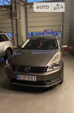 Volkswagen Passat  2011