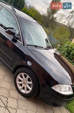 Volkswagen Passat  2004