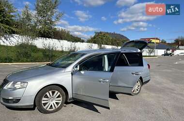 Volkswagen Passat  2005