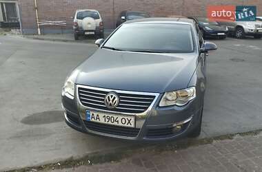Volkswagen Passat  2010