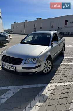 Volkswagen Passat  2001