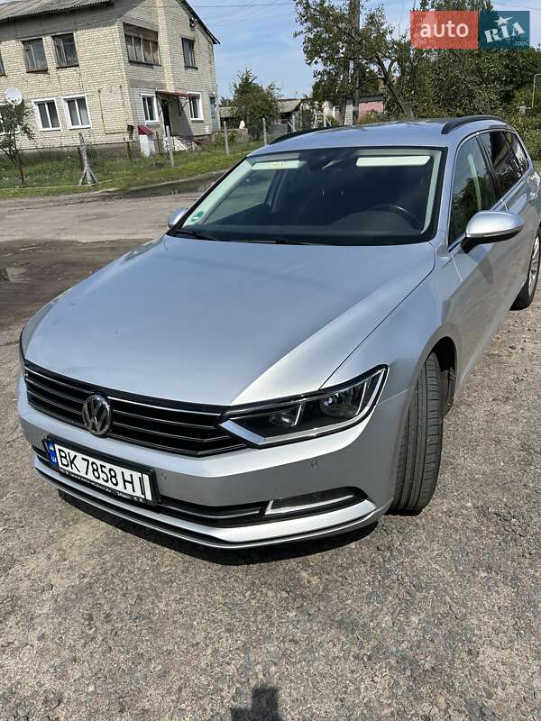 Volkswagen Passat 2018 года в Ровно