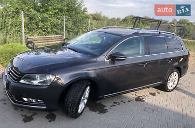 Volkswagen Passat 2011