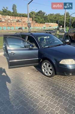 Volkswagen Passat  2004