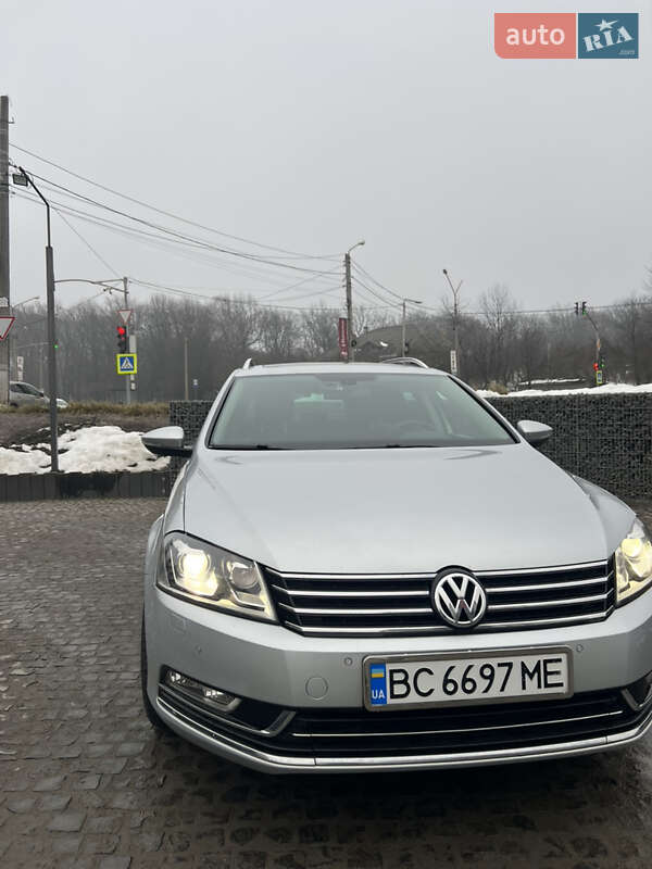 Volkswagen Passat 2011 года в Львове