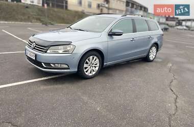 Volkswagen Passat 2011