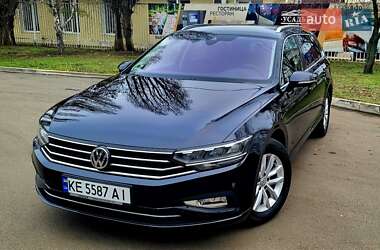 Volkswagen Passat  2020