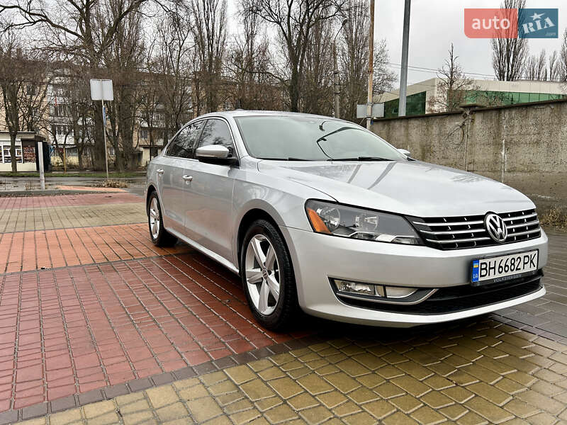 Volkswagen Passat 2015 року в Одесі