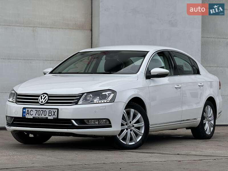 Volkswagen Passat 2013 року в Рівному