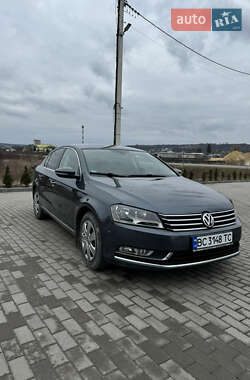Volkswagen Passat  2011