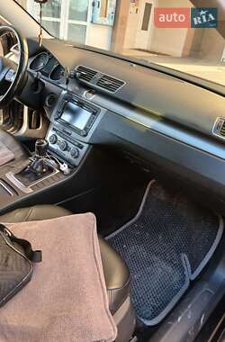 Volkswagen Passat  2012