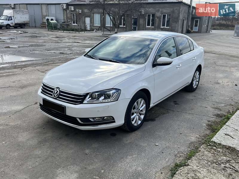 Volkswagen Passat 2012 року в Одесі