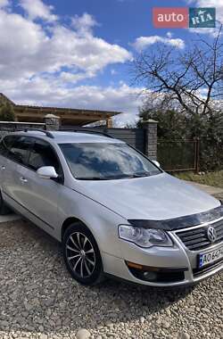Volkswagen Passat  2010