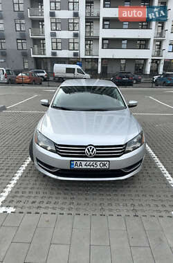 Volkswagen Passat  2012