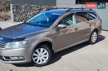 Volkswagen Passat  2010