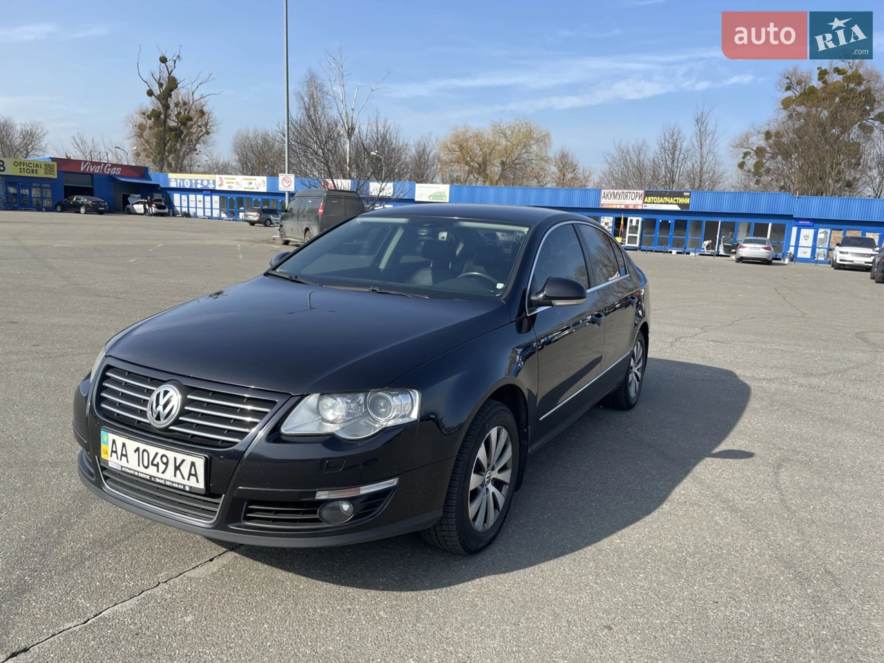 2010 Volkswagen Passat - мініатюра 2