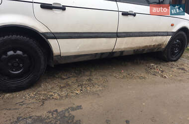 Volkswagen Passat  1995