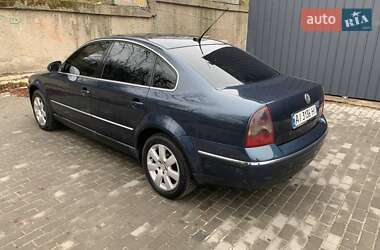 Volkswagen Passat  2004