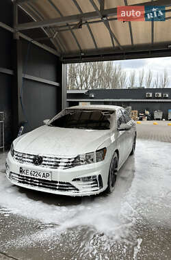 Volkswagen Passat  2016