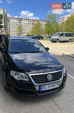Volkswagen Passat  2005