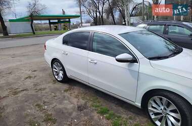 Volkswagen Passat  2011