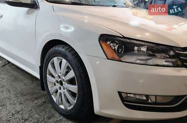 Volkswagen Passat  2011