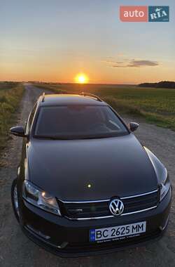 Volkswagen Passat  2013