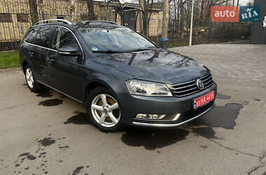 Volkswagen Passat 2011