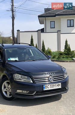 Volkswagen Passat  2010