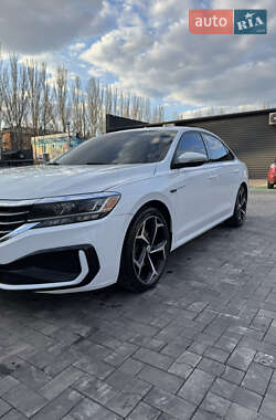 Volkswagen Passat  2020