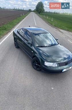 Volkswagen Passat  1998