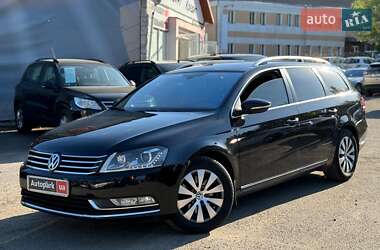 Volkswagen Passat  2011