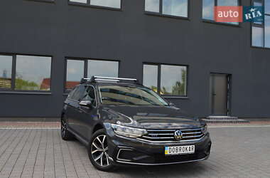 Volkswagen Passat  2020