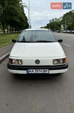 Volkswagen Passat 1992