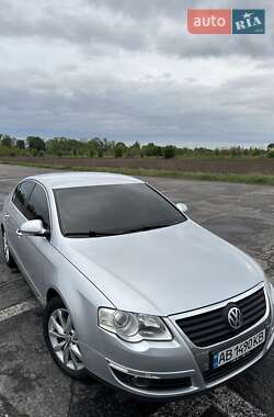 Volkswagen Passat  2010