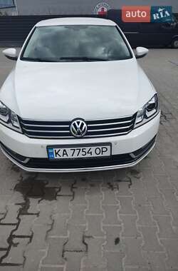 Volkswagen Passat  2011