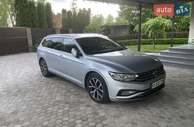 Volkswagen Passat  2021