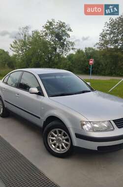 Volkswagen Passat  2000