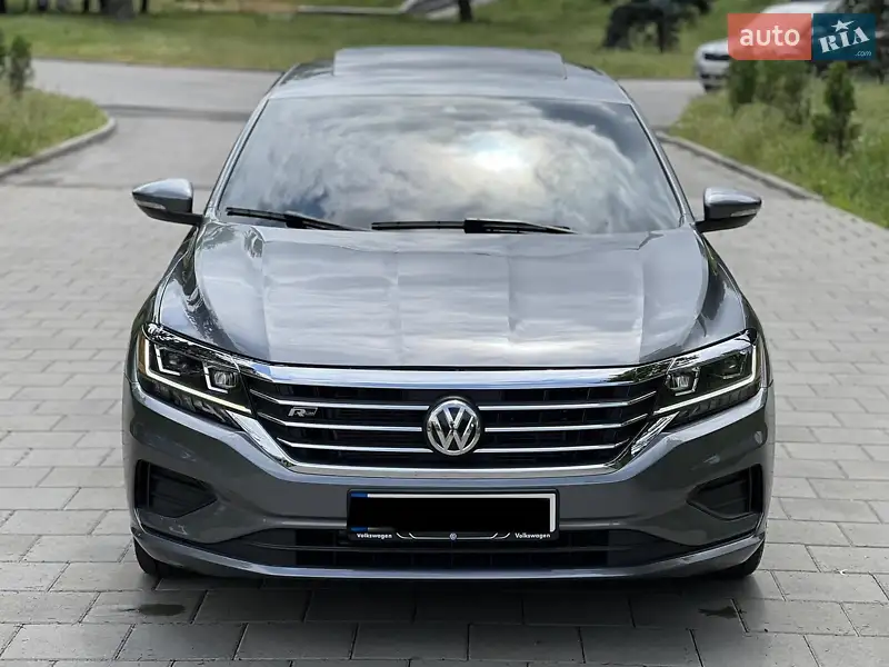Volkswagen Passat 2021