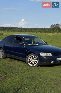 Volkswagen Passat  1998