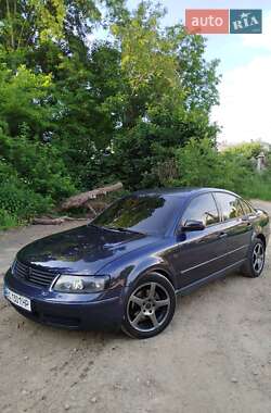 Volkswagen Passat  1999