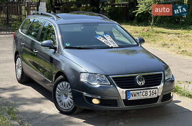 Volkswagen Passat  2010