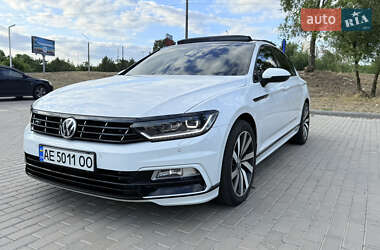 Volkswagen Passat  2016