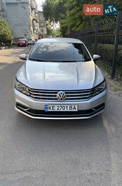 Volkswagen Passat 2015