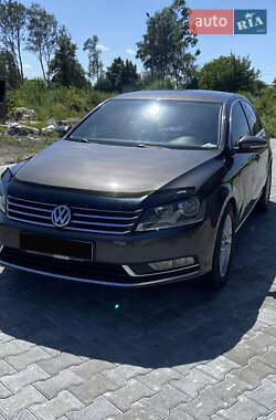 Volkswagen Passat  2012